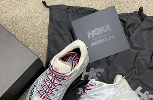 Moncler与HOKA联名跑步鞋，时尚与运动的完美结合！